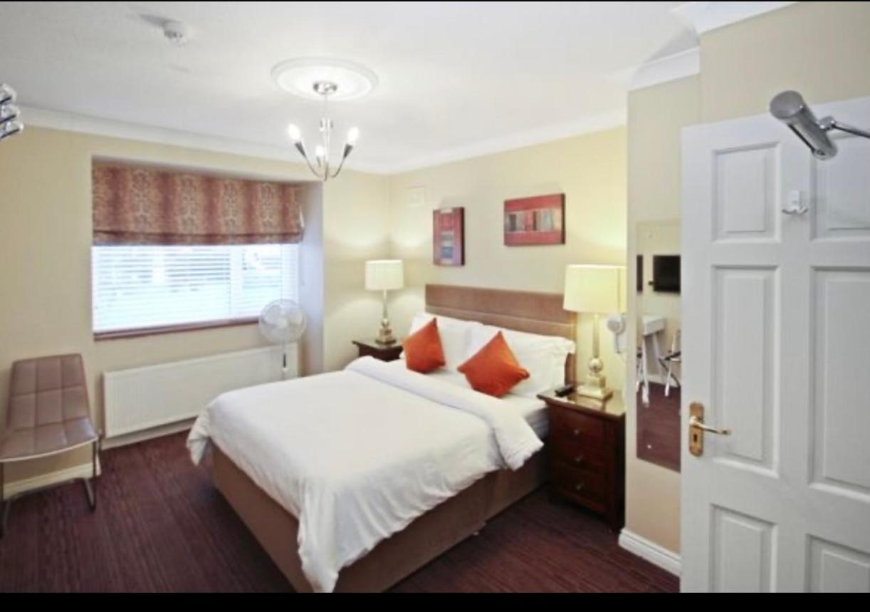 Bed and Breakfast Almara House Голуэй Экстерьер фото